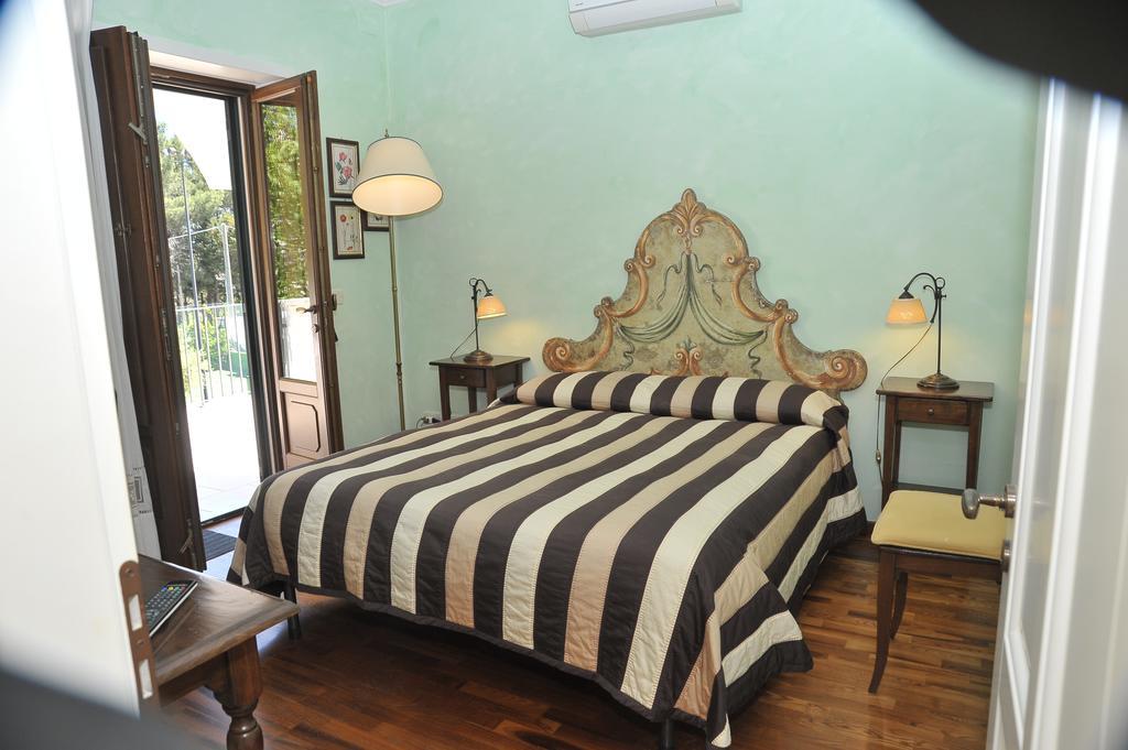 Relais Casabella Pension Martina Franca Buitenkant foto